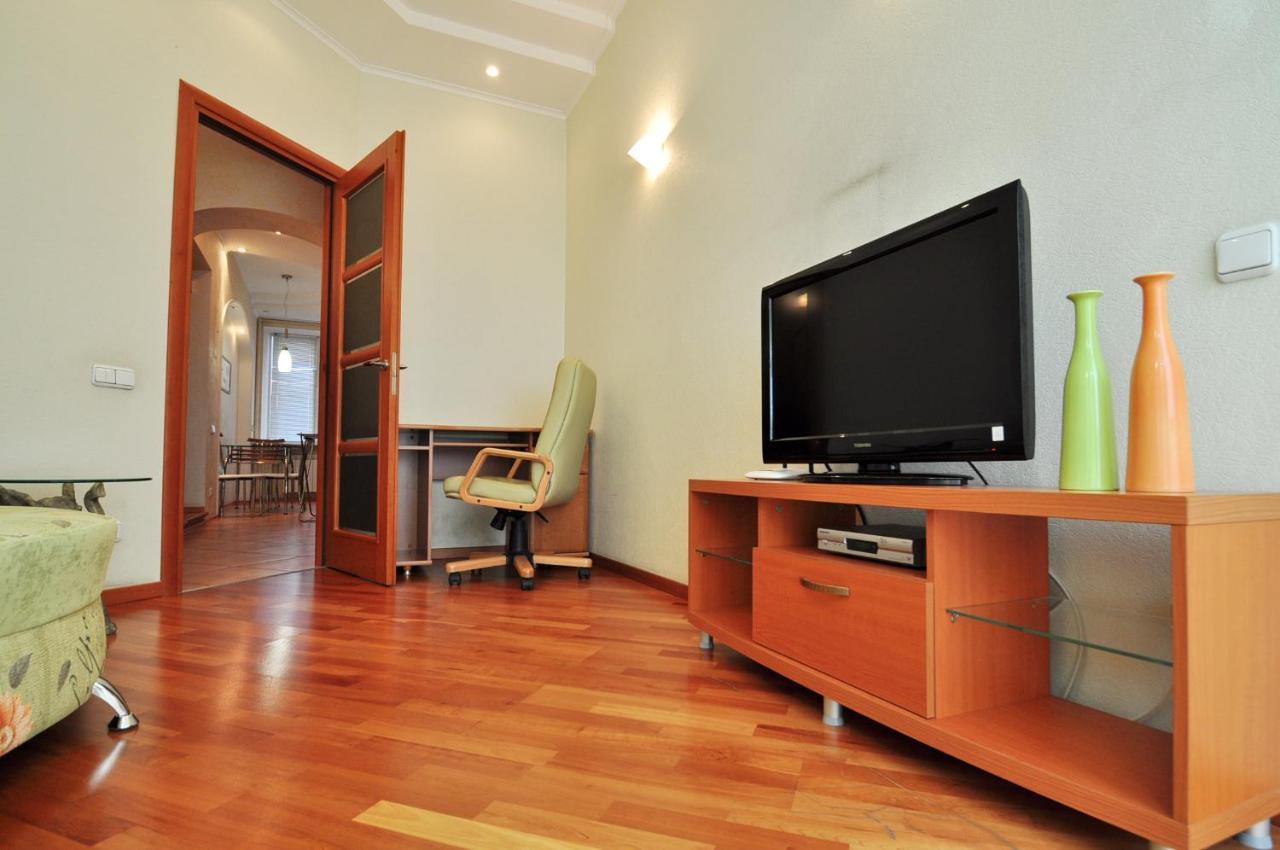 Dayflat Apartments Golden Gate Area Kijów Zewnętrze zdjęcie